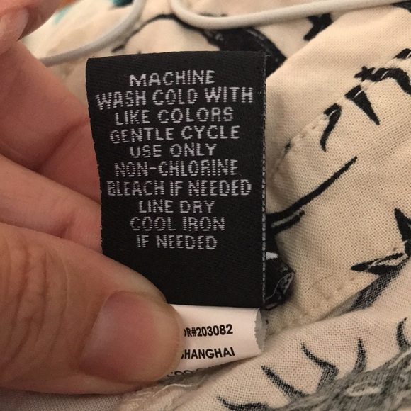 CREAM AND BLACK CELESTIAL Womens CROP BUTTON UP SHIRT size medium TEEN - Picture 5 of 10